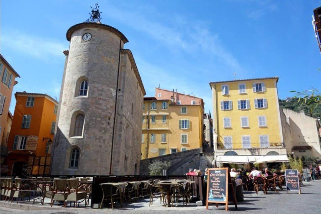 Studio Port De Hyeres Proche Des Plages Luaran gambar