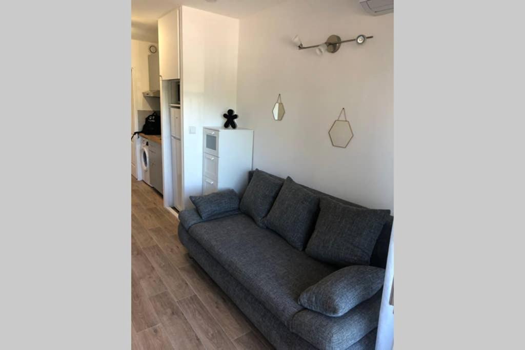 Studio Port De Hyeres Proche Des Plages Luaran gambar