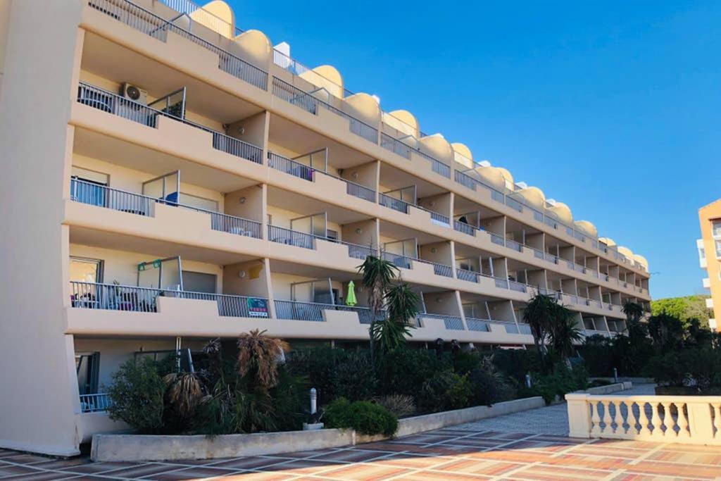 Studio Port De Hyeres Proche Des Plages Luaran gambar