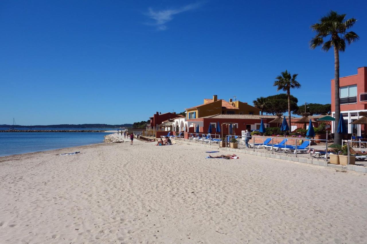 Studio Port De Hyeres Proche Des Plages Luaran gambar